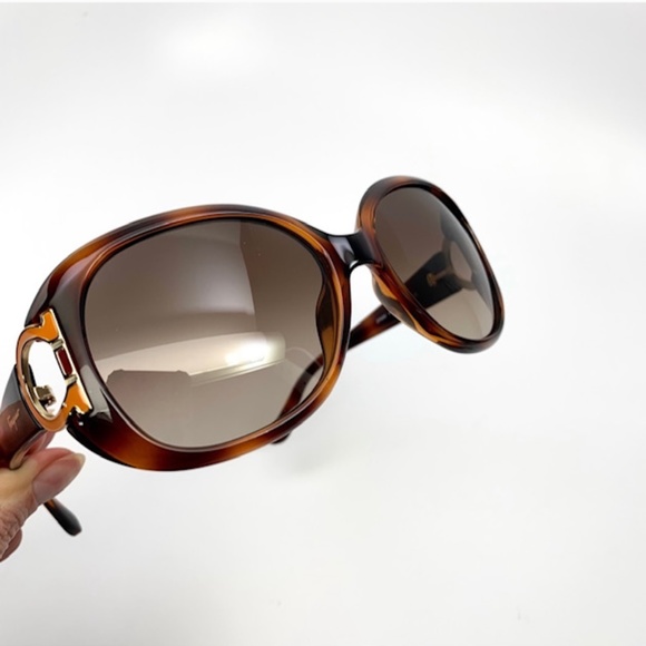 SALVATORE FERRAGAMO DARK TORTOISE SUNGLASSES main image 4